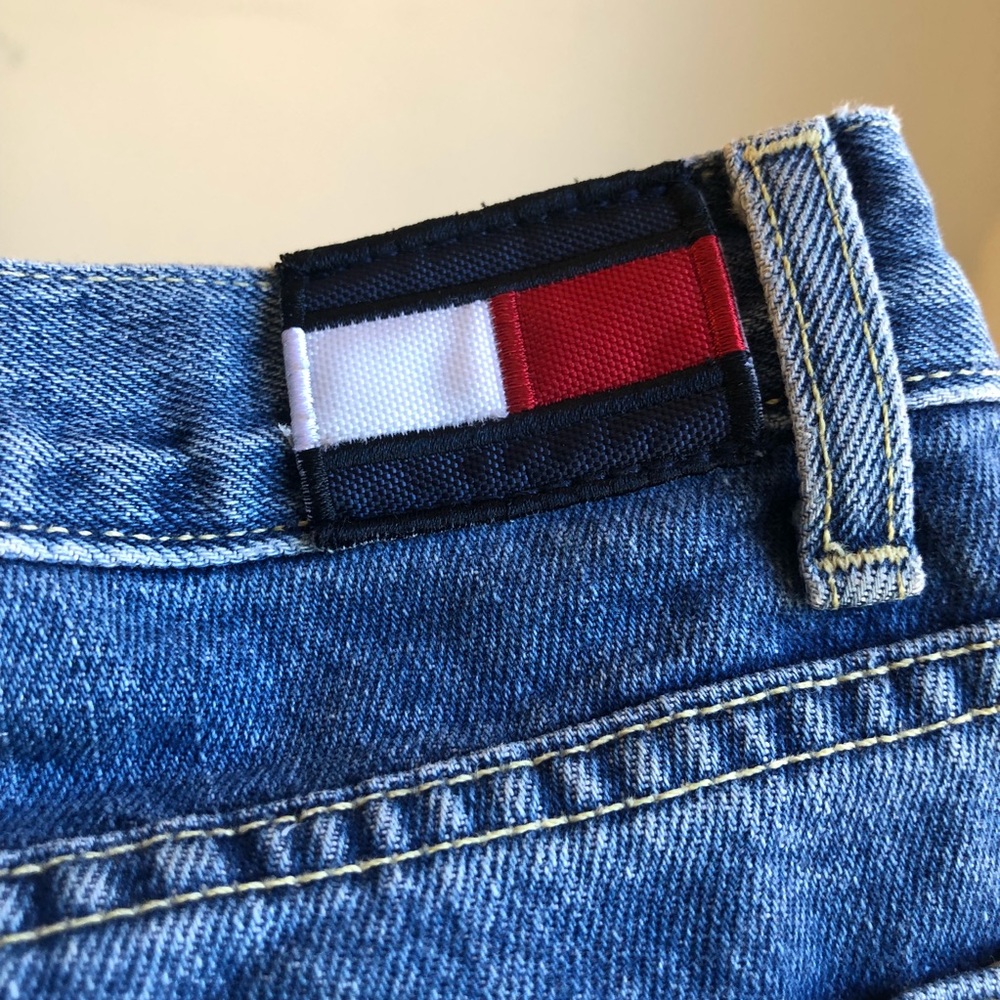 Tommy Hilfiger  Tommy Jeans regular rise  flag patch  jeans  y2k vintage